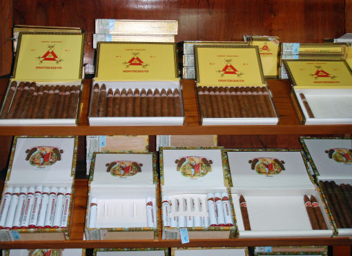 Connoisseur's Duty Free Store Habanos